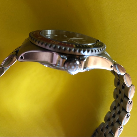 Armida A11 Dive Watch - Picture 7 of 8